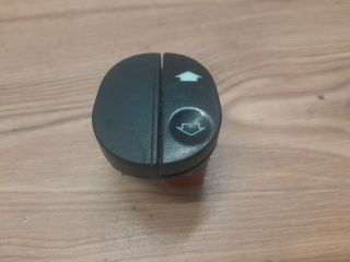 bontott FORD FIESTA V Jobb első Ablakemelő Kapcsoló