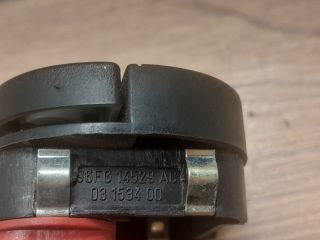 bontott FORD FIESTA V Jobb első Ablakemelő Kapcsoló