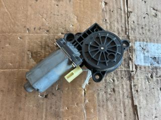 bontott FORD FIESTA V Jobb első Ablakemelő Motor