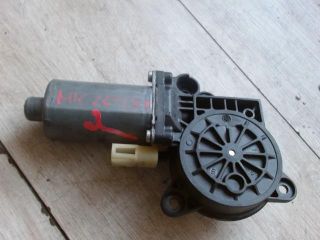 bontott FORD FIESTA V Jobb első Ablakemelő Motor