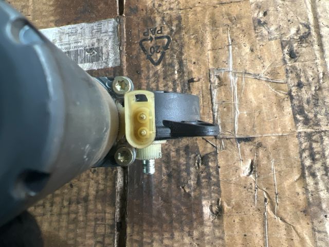 bontott FORD FIESTA V Jobb első Ablakemelő Motor