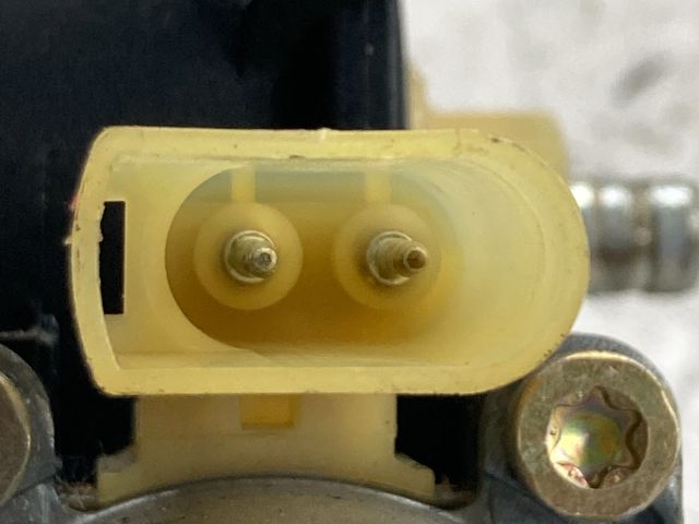 bontott FORD FIESTA V Jobb első Ablakemelő Motor