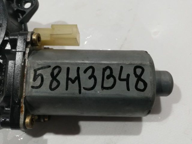 bontott FORD FIESTA V Jobb első Ablakemelő Motor