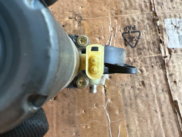 bontott FORD FIESTA V Jobb első Ablakemelő Motor