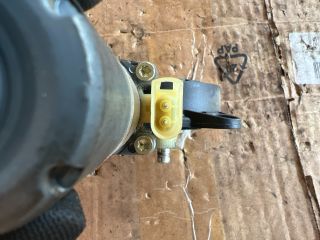 bontott FORD FIESTA V Jobb első Ablakemelő Motor