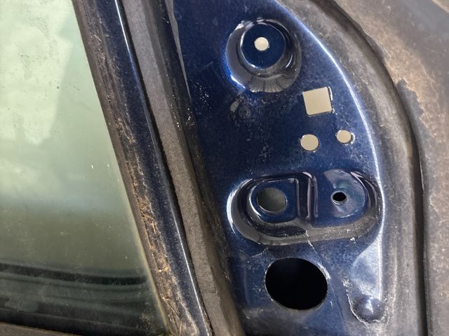 bontott FORD FIESTA V Jobb első Ajtó (Részeivel)