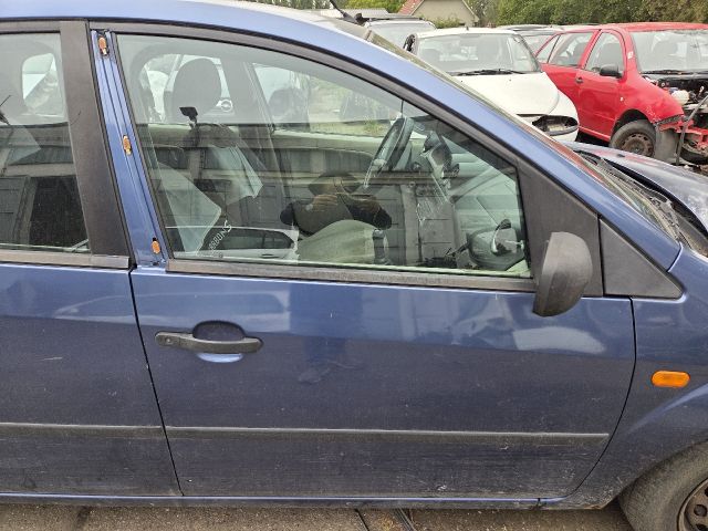 bontott FORD FIESTA V Jobb első Ajtó (Részeivel)