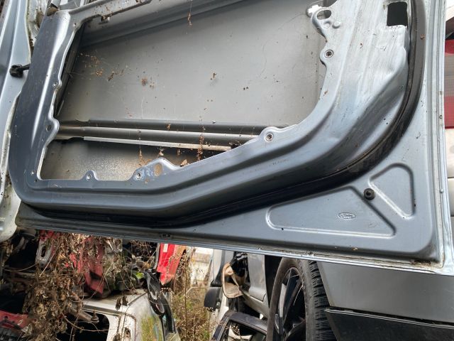 bontott FORD FIESTA V Jobb első Ajtó (Üres lemez)