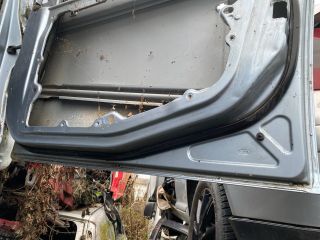 bontott FORD FIESTA V Jobb első Ajtó (Üres lemez)