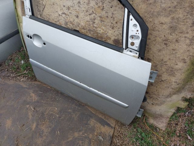 bontott FORD FIESTA V Jobb első Ajtó (Üres lemez)