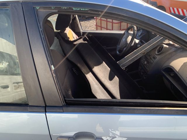 bontott FORD FIESTA V Jobb első Ajtó (Üres lemez)
