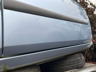 bontott FORD FIESTA V Jobb első Ajtó (Üres lemez)