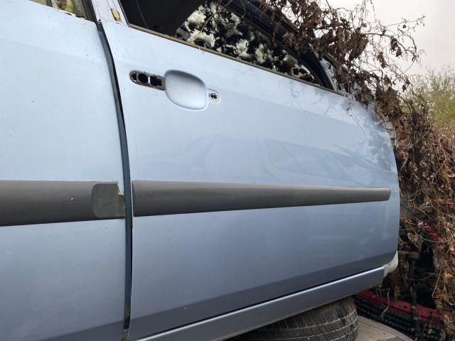 bontott FORD FIESTA V Jobb első Ajtó (Üres lemez)