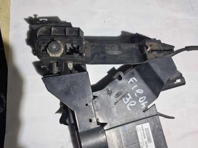 bontott FORD FIESTA V Jobb első Ajtózár