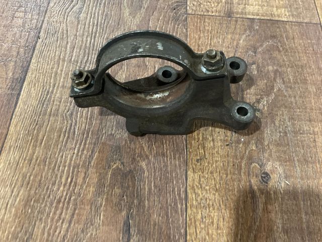 bontott FORD FIESTA V Jobb első Féltengely Tartó