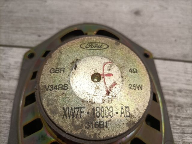 bontott FORD FIESTA V Jobb első Hangszóró