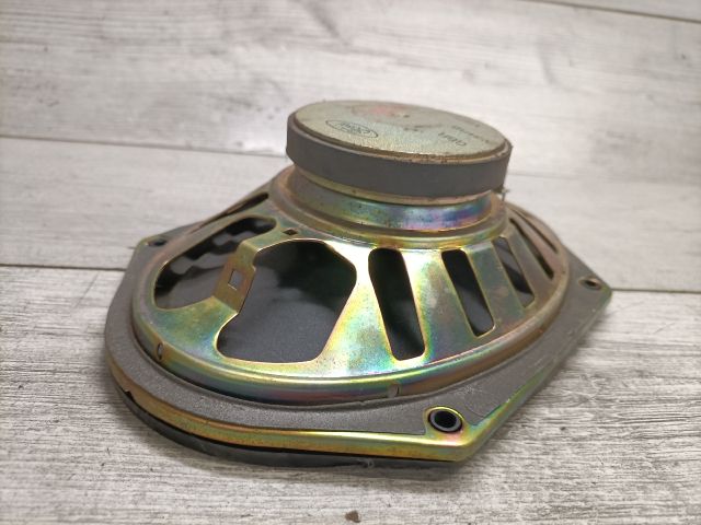 bontott FORD FIESTA V Jobb első Hangszóró