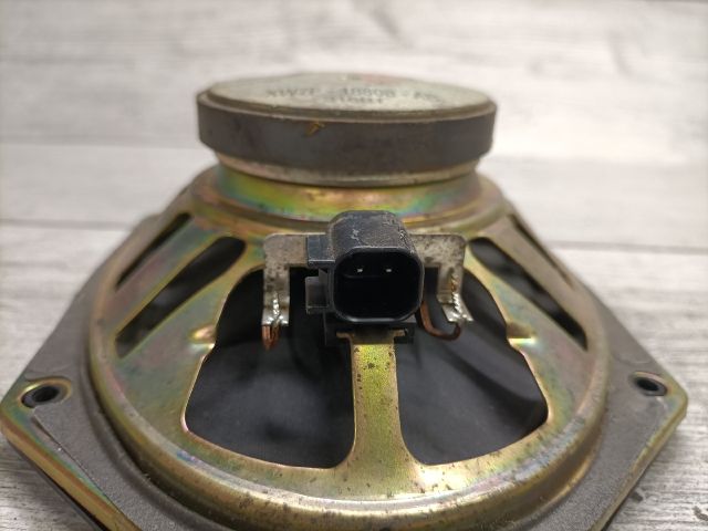 bontott FORD FIESTA V Jobb első Hangszóró