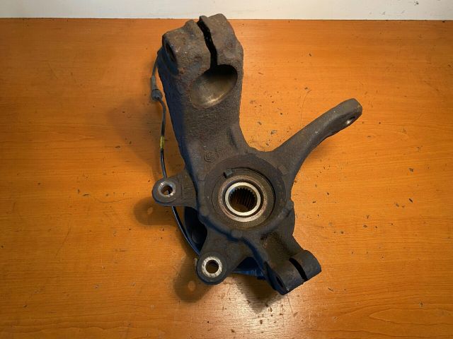 bontott FORD FIESTA V Jobb első Kerékagy