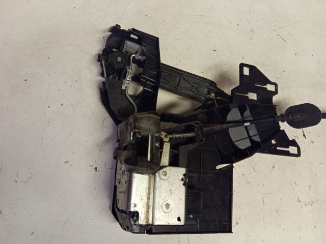 bontott FORD FIESTA V Jobb első Központizár Motor