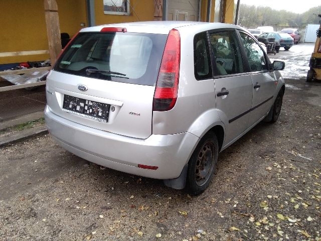 bontott FORD FIESTA V Jobb első Sárvédő Gumi