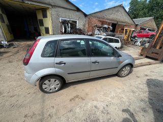 bontott FORD FIESTA V Jobb első Sárvédő Irányjelző