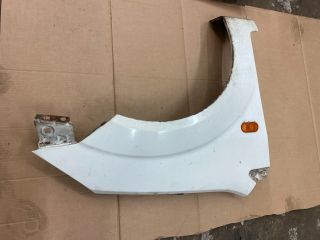 bontott FORD FIESTA V Jobb első Sárvédő