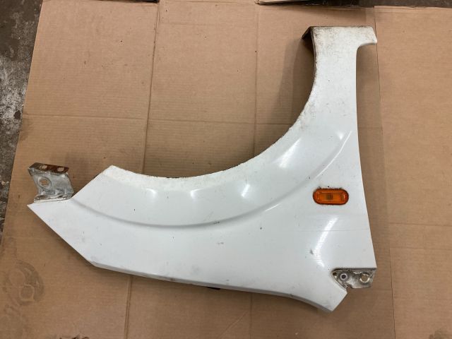 bontott FORD FIESTA V Jobb első Sárvédő