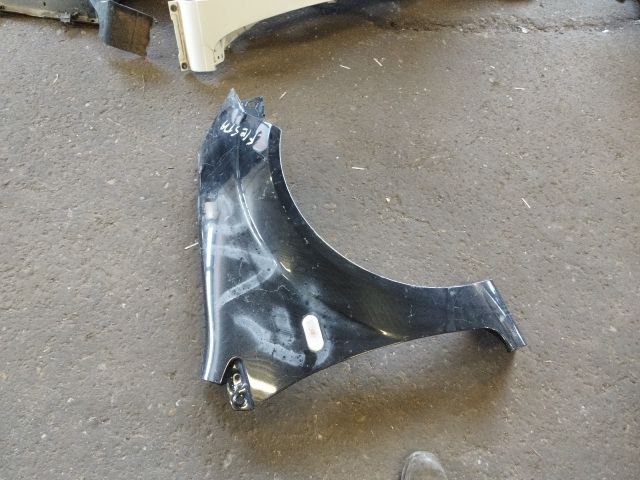 bontott FORD FIESTA V Jobb első Sárvédő