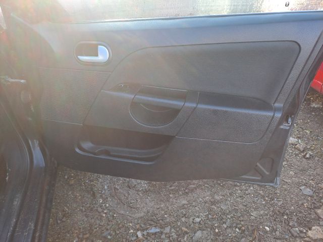 bontott FORD FIESTA V Jobb első Ülés