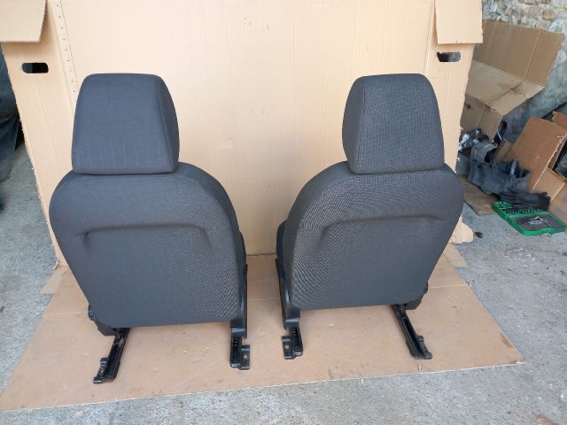 bontott FORD FIESTA V Jobb első Ülés