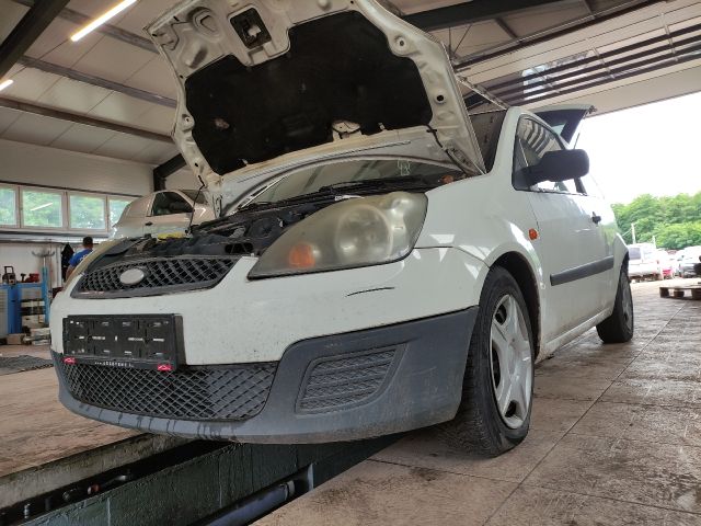 bontott FORD FIESTA V Jobb első Vízlehúzó Gumicsík