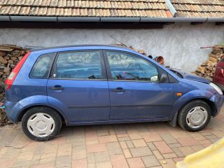 bontott FORD FIESTA V Jobb első Zárbetét