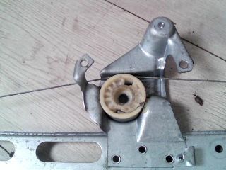 bontott FORD FIESTA V Jobb hátsó Ablakemelő Szerkezet (Elektromos)