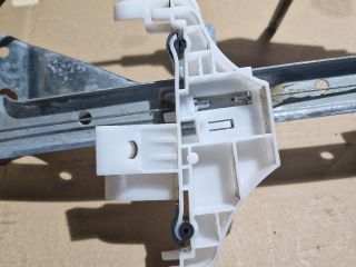 bontott FORD FIESTA V Jobb hátsó Ablakemelő Szerkezet (Mechanikus)