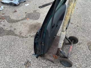 bontott FORD FIESTA V Jobb hátsó Ajtó (Részeivel)
