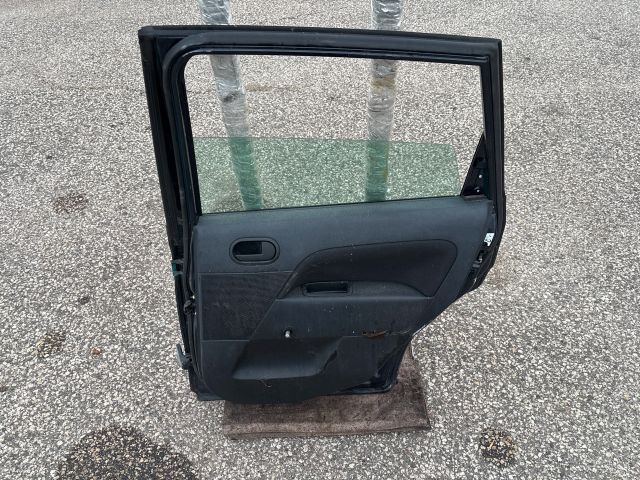 bontott FORD FIESTA V Jobb hátsó Ajtó (Részeivel)