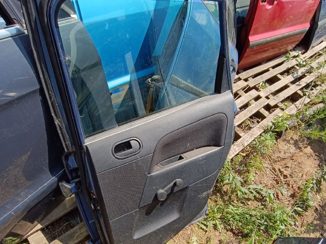 bontott FORD FIESTA V Jobb hátsó Ajtó (Részeivel)