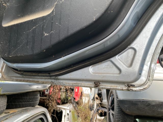 bontott FORD FIESTA V Jobb hátsó Ajtó (Üres lemez)