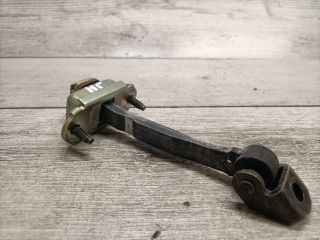 bontott FORD FIESTA V Jobb hátsó Ajtóhatároló