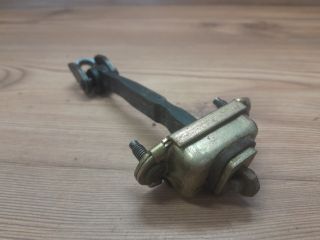 bontott FORD FIESTA V Jobb hátsó Ajtóhatároló