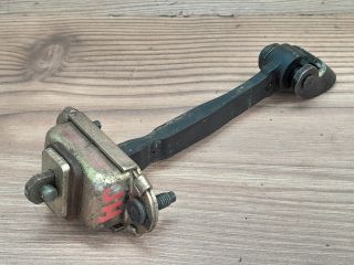 bontott FORD FIESTA V Jobb hátsó Ajtóhatároló