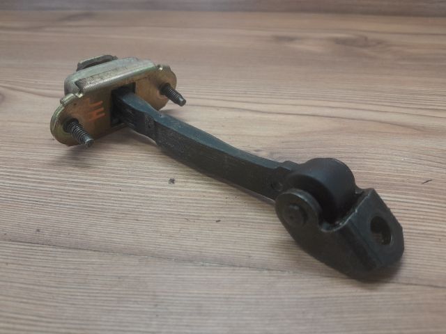 bontott FORD FIESTA V Jobb hátsó Ajtóhatároló