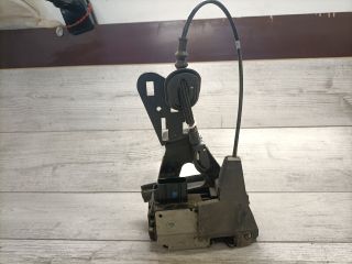 bontott FORD FIESTA V Jobb hátsó Ajtózár