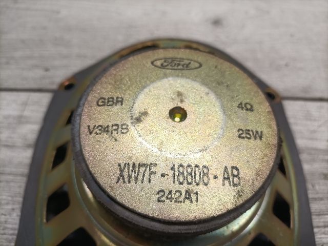 bontott FORD FIESTA V Jobb hátsó Hangszóró