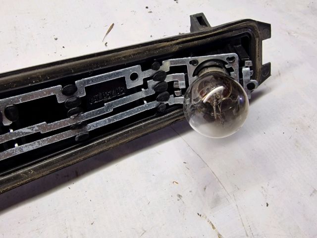 bontott FORD FIESTA V Jobb Hátsó Lámpa Foglalat