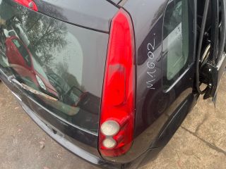bontott FORD FIESTA V Jobb Hátsó Lámpa