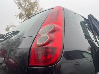 bontott FORD FIESTA V Jobb Hátsó Lámpa
