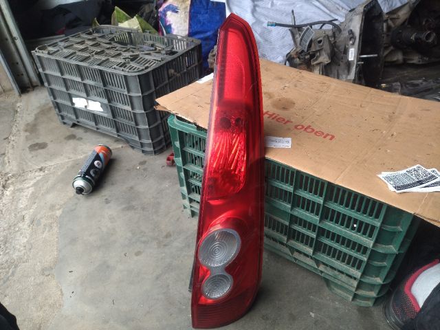 bontott FORD FIESTA V Jobb Hátsó Lámpa