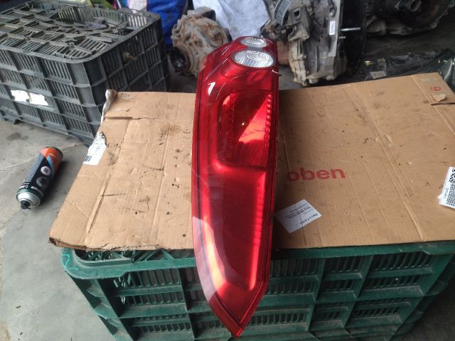 bontott FORD FIESTA V Jobb Hátsó Lámpa